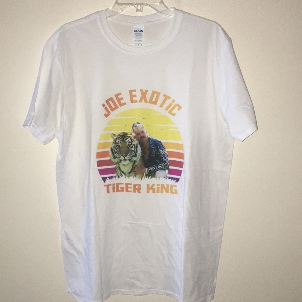 Joe Exotic TIGER KING Vintage Vibe T-Shirt - Picture 2 of 4